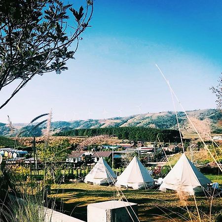 Hotel Kondee Cino Cafe & Glamping Khao Kho Exterior foto