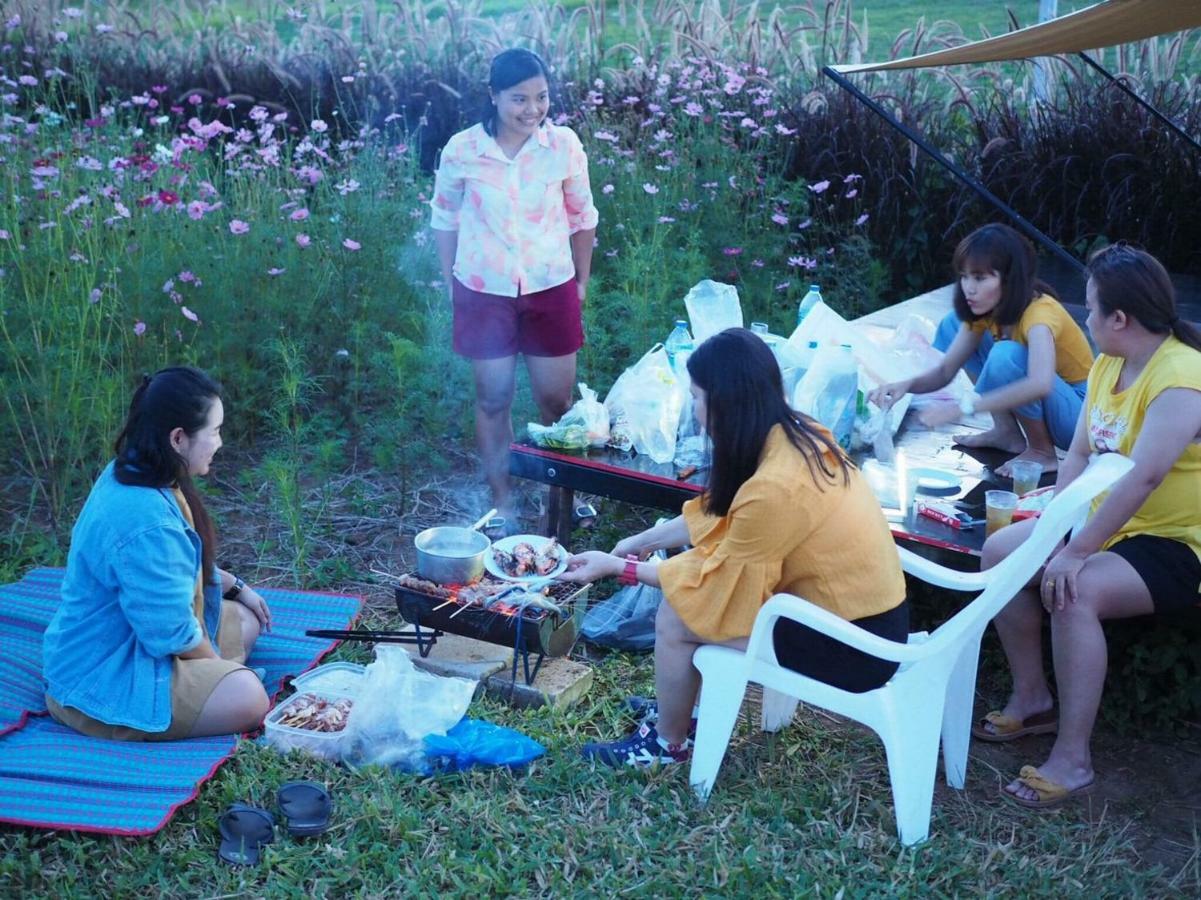 Hotel Kondee Cino Cafe & Glamping Khao Kho Exterior foto