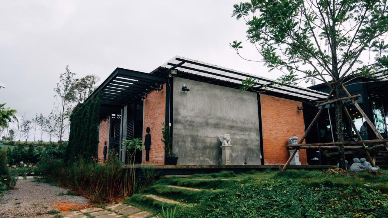 Hotel Kondee Cino Cafe & Glamping Khao Kho Exterior foto