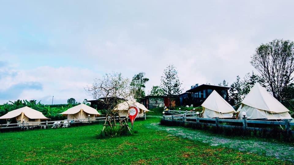 Hotel Kondee Cino Cafe & Glamping Khao Kho Exterior foto